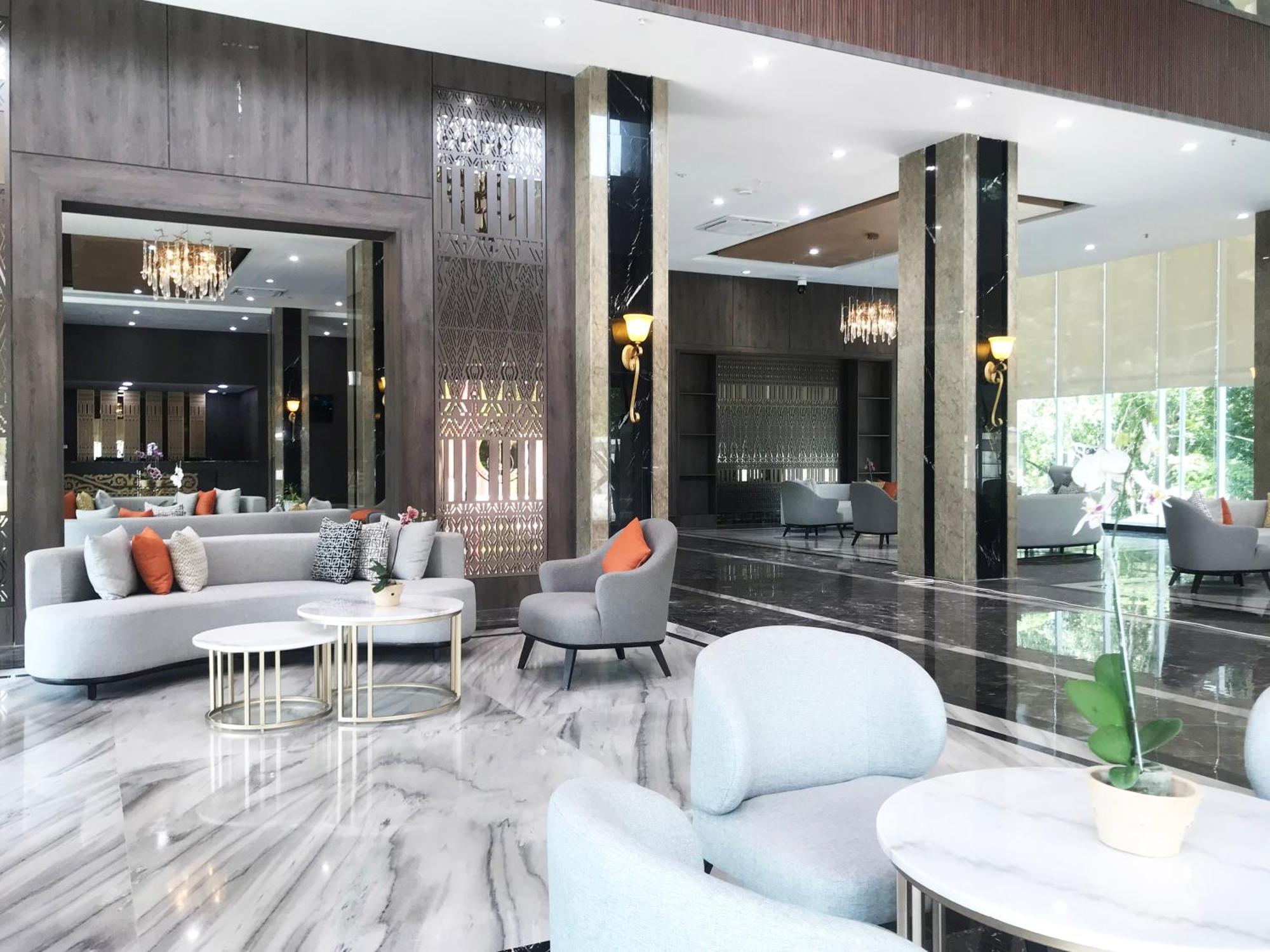 Labersa Hotel & Convention Center Samosir Sinapuran Exterior photo