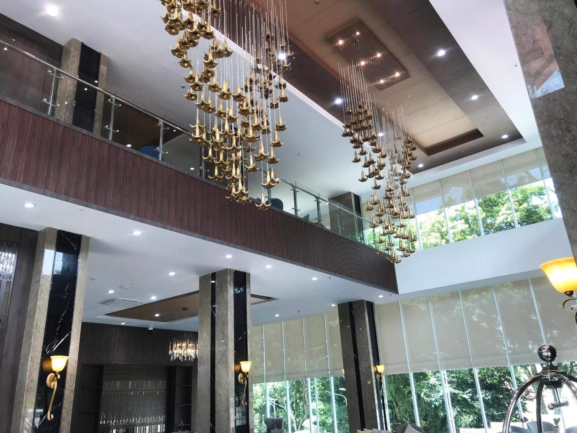 Labersa Hotel & Convention Center Samosir Sinapuran Exterior photo