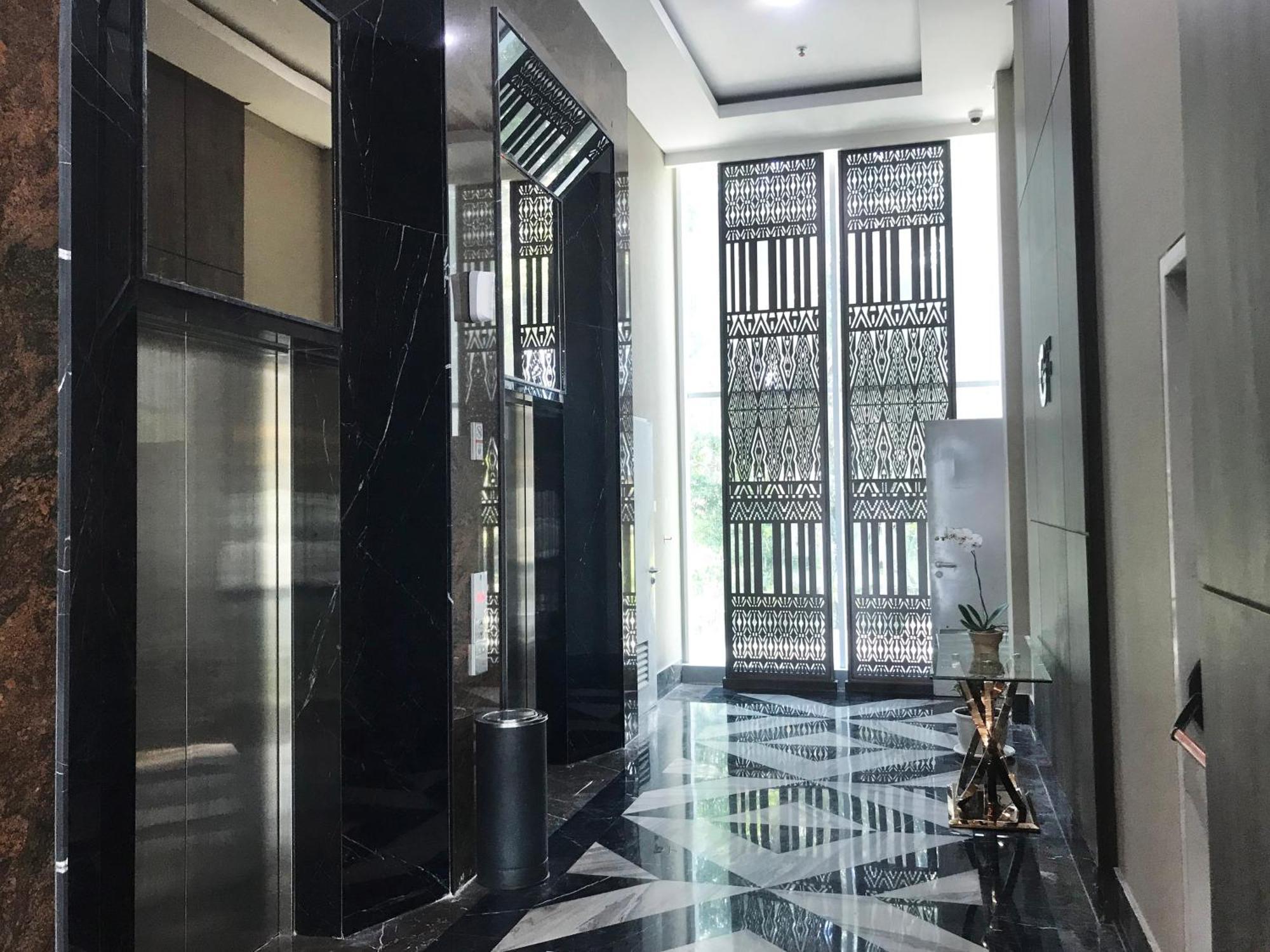 Labersa Hotel & Convention Center Samosir Sinapuran Exterior photo